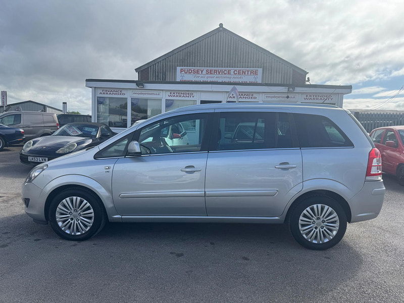 Vauxhall Zafira 1.6 16V Excite Euro 5 5dr 5dr Manual 2025