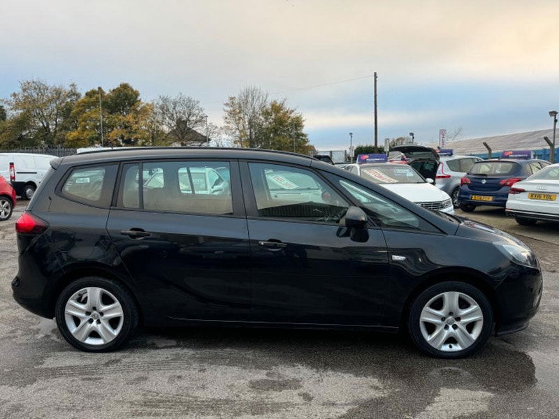 Vauxhall Zafira Tourer 2.0 CDTi Exclusiv Euro 5 5dr 5dr Manual 2025