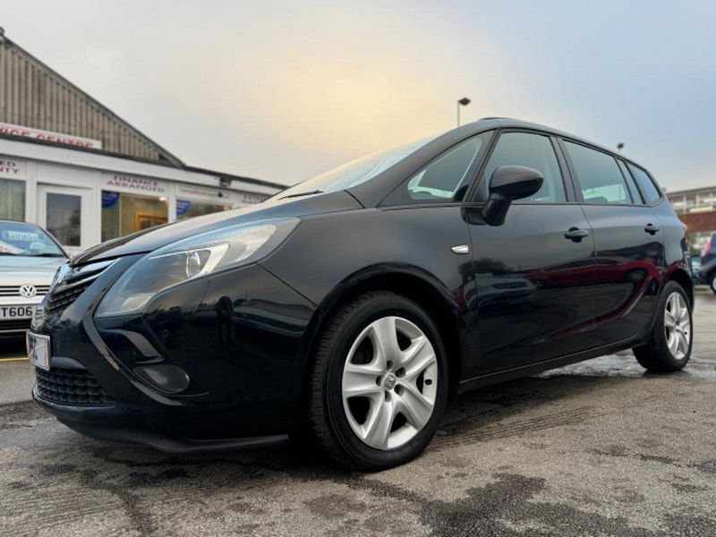 Vauxhall Zafira Tourer 2.0 CDTi Exclusiv Euro 5 5dr 5dr Manual 2025