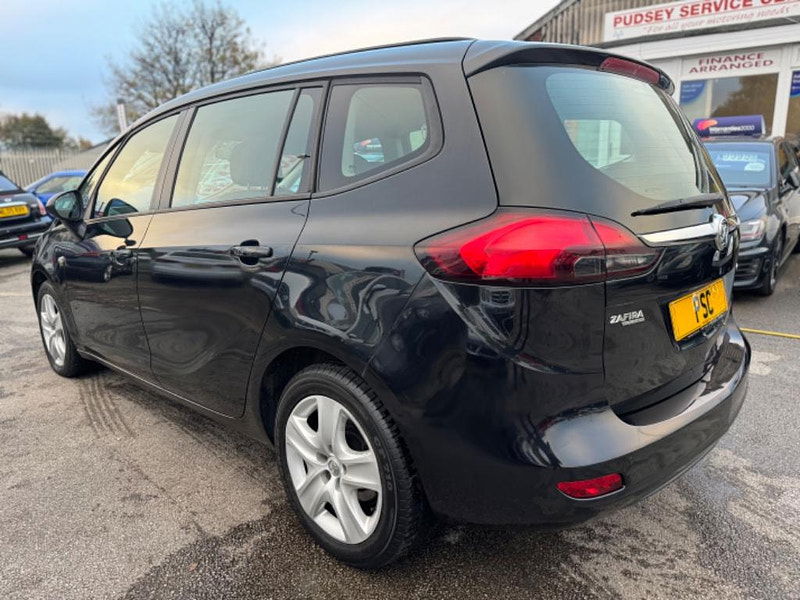 Vauxhall Zafira Tourer 2.0 CDTi Exclusiv Euro 5 5dr 5dr Manual 2025