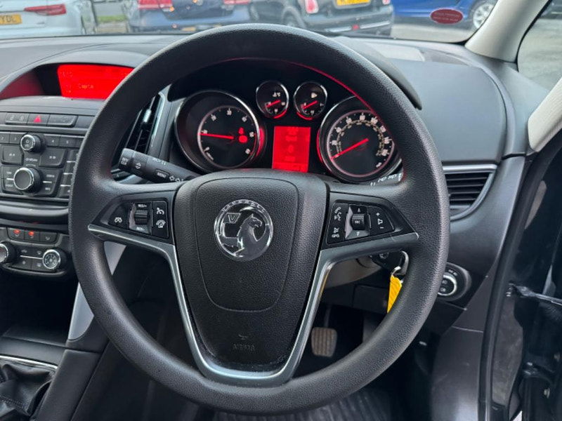 Vauxhall Zafira Tourer 2.0 CDTi Exclusiv Euro 5 5dr 5dr Manual 2025