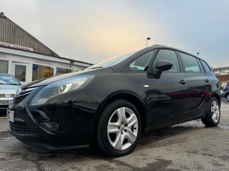 Vauxhall Zafira Tourer 2.0 CDTi Exclusiv Euro 5 5dr 5dr Manual 2025