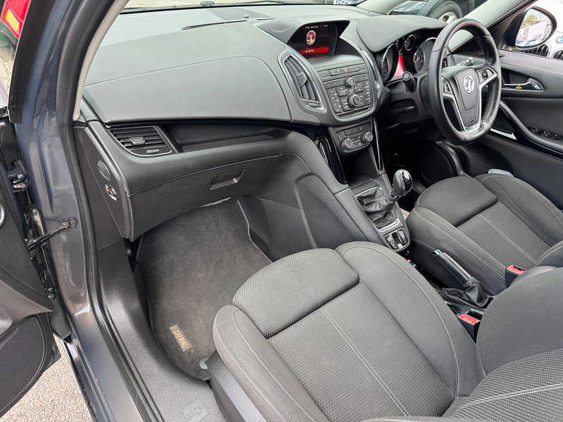 Vauxhall Zafira Tourer 2.0 CDTi SRi Euro 6 (s/s) 5dr 5dr Manual 2026