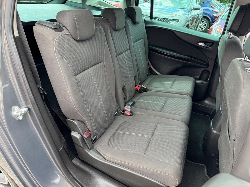 Vauxhall Zafira Tourer 2.0 CDTi SRi Euro 6 (s/s) 5dr 5dr Manual 2026