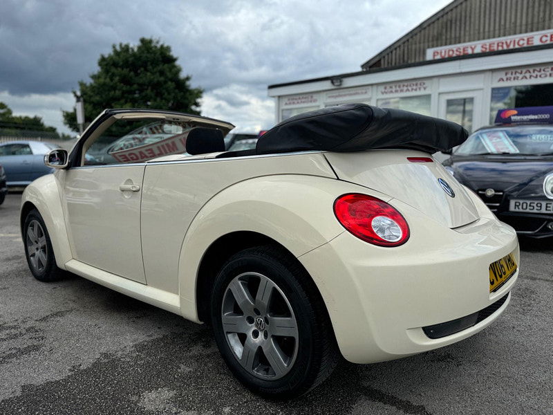 Volkswagen Beetle 1.6 Luna Cabriolet Euro 4 2dr 2dr Manual 2024