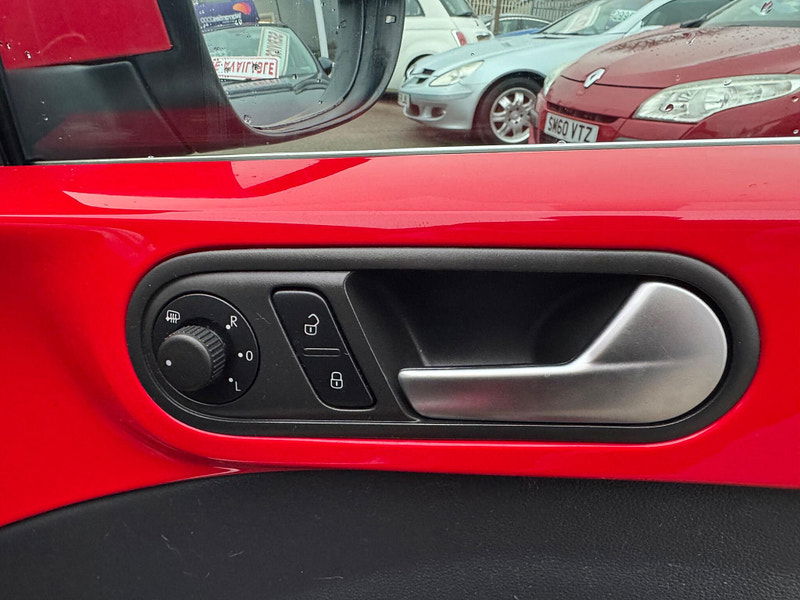 Volkswagen Beetle 1.6 TDI BlueMotion Tech Design Euro 5 (s/s) 3dr 3dr Manual 2025