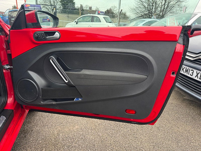 Volkswagen Beetle 1.6 TDI BlueMotion Tech Design Euro 5 (s/s) 3dr 3dr Manual 2025