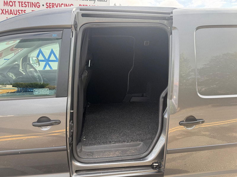 Volkswagen Caddy Maxi 1.6 TDi BlueMotion Tech C20 Maxi FWD 5dr 5dr Manual 2025