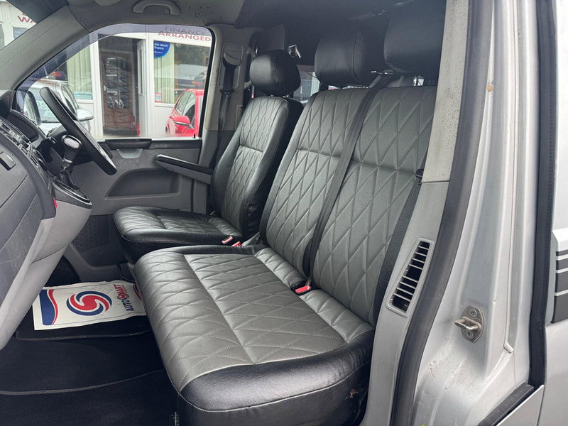 Volkswagen Campervan 2.5 TDi T30 SE Auto L3 H1 4dr Automatic 2026
