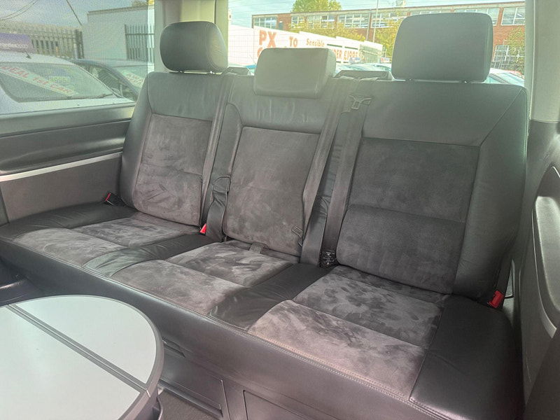 Volkswagen Caravelle 2.0 BiTDI BlueMotion Tech Executive MPV 5dr Diesel Manual Euro 5 (s/s) (180 ps) 5dr Manual 2025