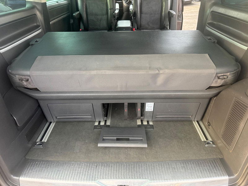 Volkswagen Caravelle 2.0 BiTDI BlueMotion Tech Executive MPV 5dr Diesel Manual Euro 5 (s/s) (180 ps) 5dr Manual 2025