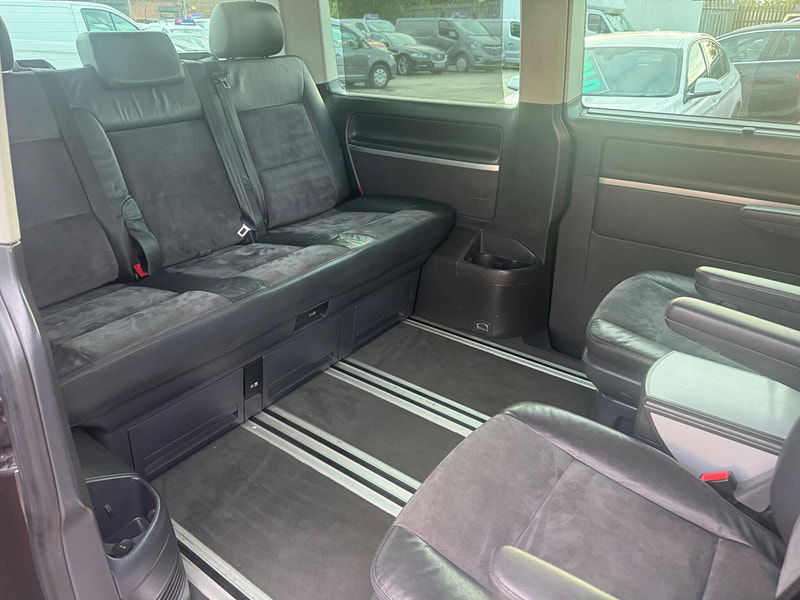 Volkswagen Caravelle 2.0 BiTDI BlueMotion Tech Executive MPV 5dr Diesel Manual Euro 5 (s/s) (180 ps) 5dr Manual 2025