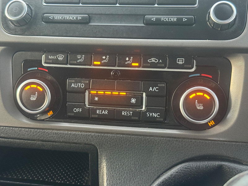 Volkswagen Caravelle 2.0 BiTDI BlueMotion Tech Executive MPV 5dr Diesel Manual Euro 5 (s/s) (180 ps) 5dr Manual 2025