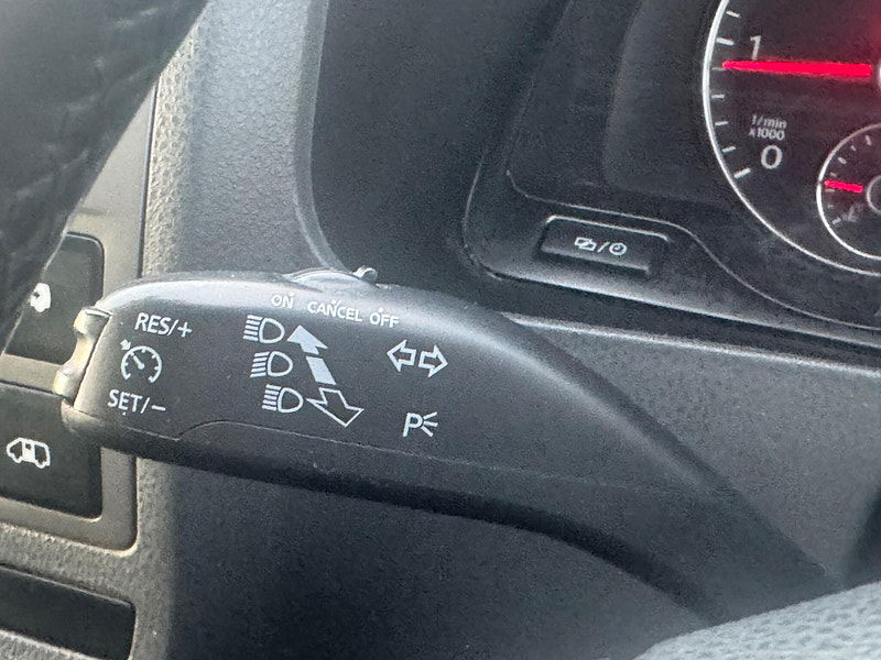 Volkswagen Caravelle 2.0 BiTDI BlueMotion Tech Executive MPV 5dr Diesel Manual Euro 5 (s/s) (180 ps) 5dr Manual 2025