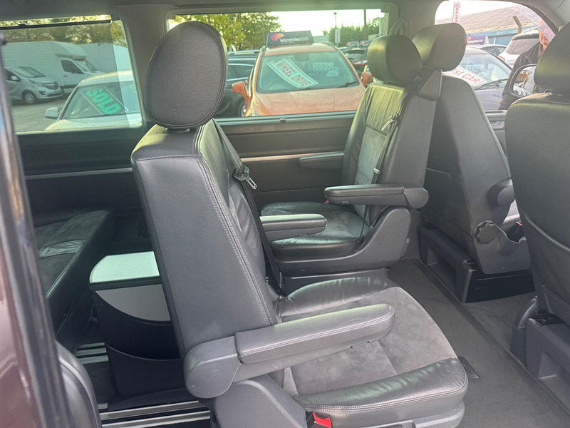 Volkswagen Caravelle 2.0 BiTDI BlueMotion Tech Executive MPV 5dr Diesel Manual Euro 5 (s/s) (180 ps) 5dr Manual 2025