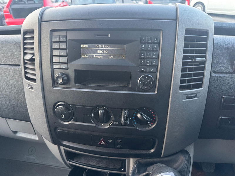 Volkswagen Crafter 2.0 TDI CR35 Panel Van 4dr Diesel Manual L3 H3 (216 g/km, 161 bhp) 4dr Manual 2025