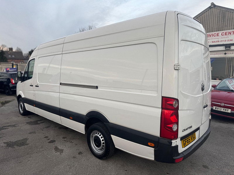 Volkswagen Crafter 2.0 TDI CR35 Panel Van 4dr Diesel Manual L3 H3 (216 g/km, 161 bhp) 4dr Manual 2025