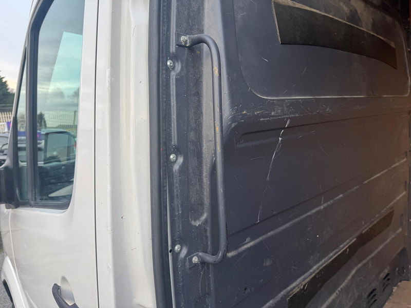 Volkswagen Crafter 2.0 TDI CR35 Panel Van 4dr Diesel Manual L3 H3 (216 g/km, 161 bhp) 4dr Manual 2025