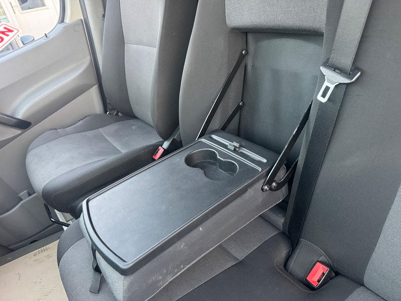 Volkswagen Crafter 2.0 TDI CR35 Panel Van 4dr Diesel Manual L3 H3 (216 g/km, 161 bhp) 4dr Manual 2025