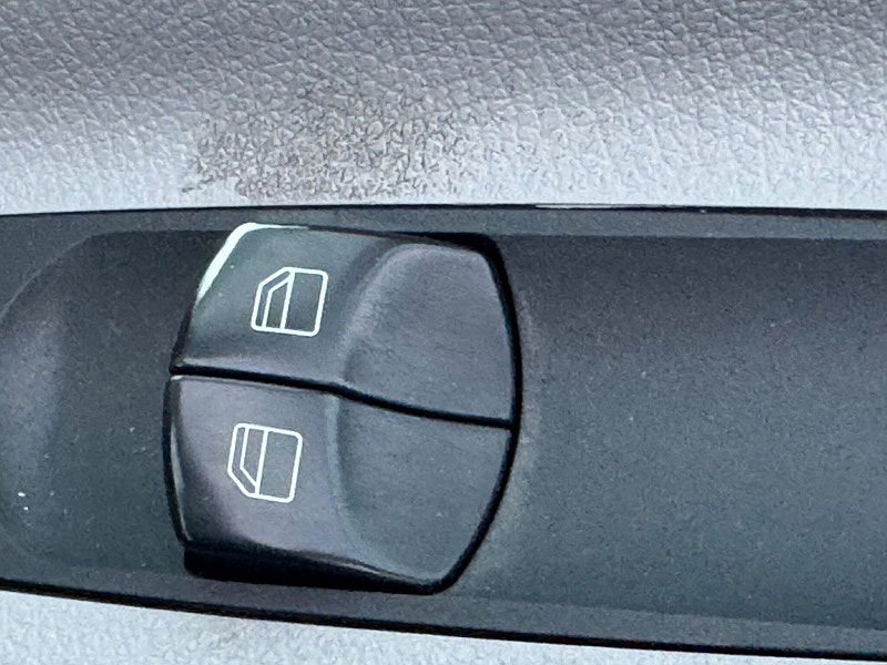 Volkswagen Crafter 2.0 TDI CR35 Panel Van 4dr Diesel Manual L3 H3 (216 g/km, 161 bhp) 4dr Manual 2025