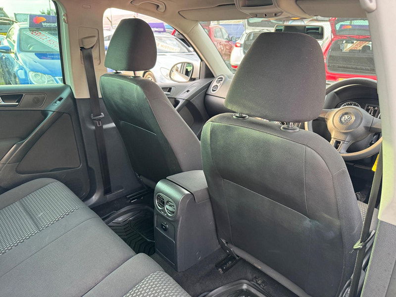 Volkswagen Tiguan 2.0 TDI S SUV 5dr Diesel Manual 2WD Euro 5 (140 ps) 5dr Manual 2026