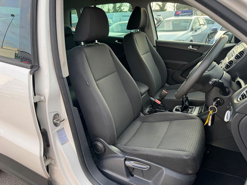 Volkswagen Tiguan 2.0 TDI S SUV 5dr Diesel Manual 2WD Euro 5 (140 ps) 5dr Manual 2026