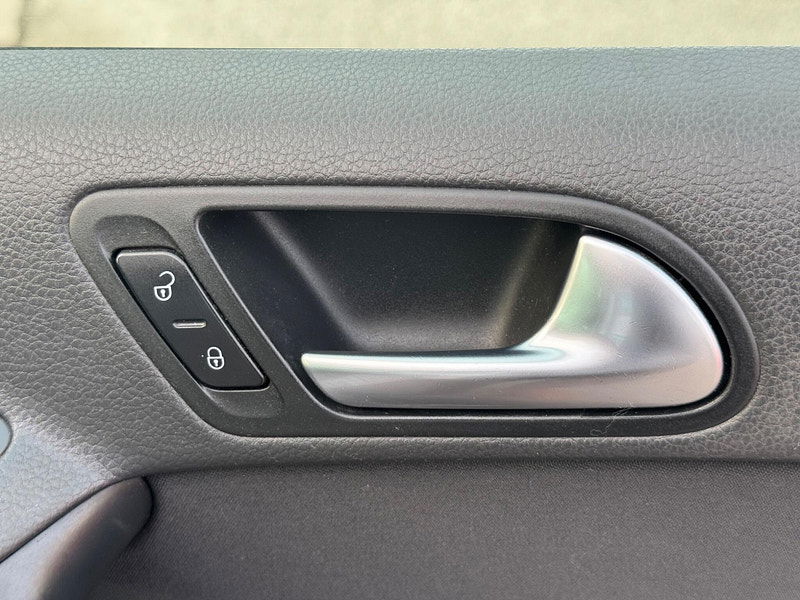 Volkswagen Tiguan 2.0 TDI S SUV 5dr Diesel Manual 2WD Euro 5 (140 ps) 5dr Manual 2026