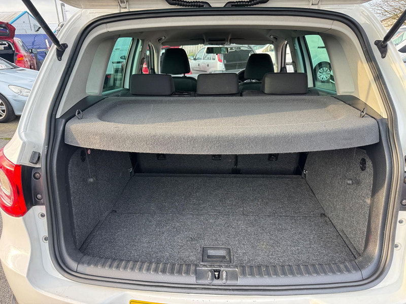 Volkswagen Tiguan 2.0 TDI S SUV 5dr Diesel Manual 2WD Euro 5 (140 ps) 5dr Manual 2026