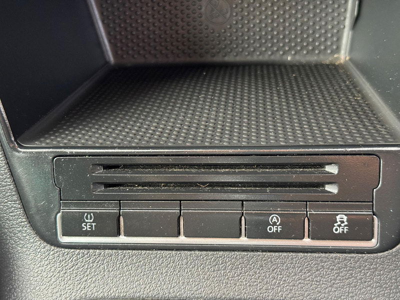 Volkswagen Tiguan 2.0 TDI S SUV 5dr Diesel Manual 2WD Euro 5 (140 ps) 5dr Manual 2026