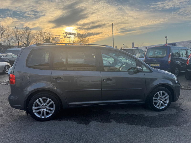 Volkswagen Touran 1.6 TDI SE Euro 5 5dr 5dr Manual 2025