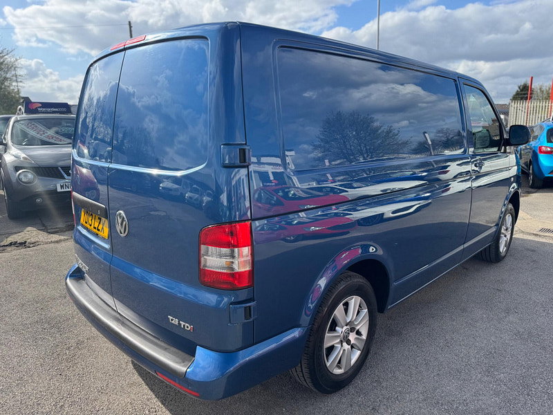 Volkswagen Transporter 2.0 TDI T28 Highline Panel Van 4dr Diesel Manual L1 H1 (203 g/km, 138.08 bhp) 4dr Manual 2026
