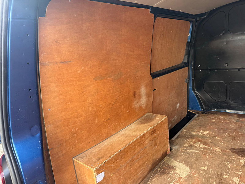 Volkswagen Transporter 2.0 TDI T28 Highline Panel Van 4dr Diesel Manual L1 H1 (203 g/km, 138.08 bhp) 4dr Manual 2026