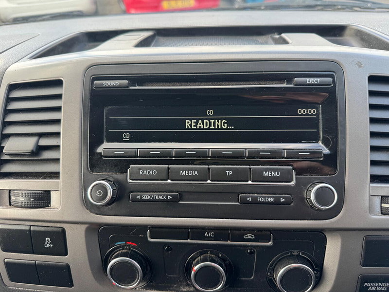 Volkswagen Transporter 2.0 TDI T28 Highline Panel Van 4dr Diesel Manual L1 H1 (203 g/km, 138.08 bhp) 4dr Manual 2026