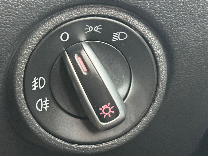 Volkswagen up! 1.0 High up! Euro 5 3dr 3dr Manual 2025