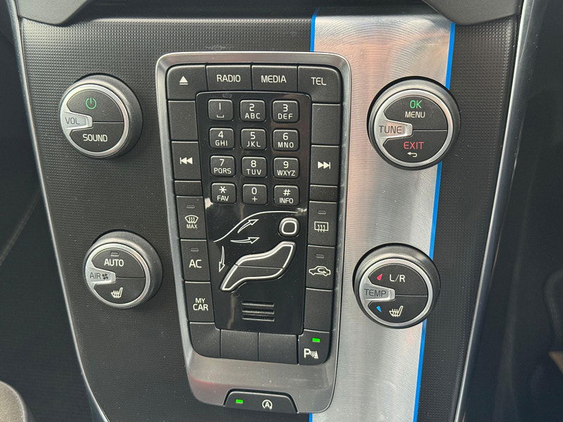 Volvo V40 2.0 T2 R-Design Euro 6 (s/s) 5dr 5dr Manual 2025