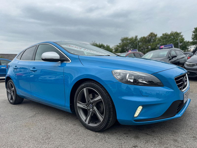 Volvo V40 2.0 T2 R-Design Euro 6 (s/s) 5dr 5dr Manual 2025