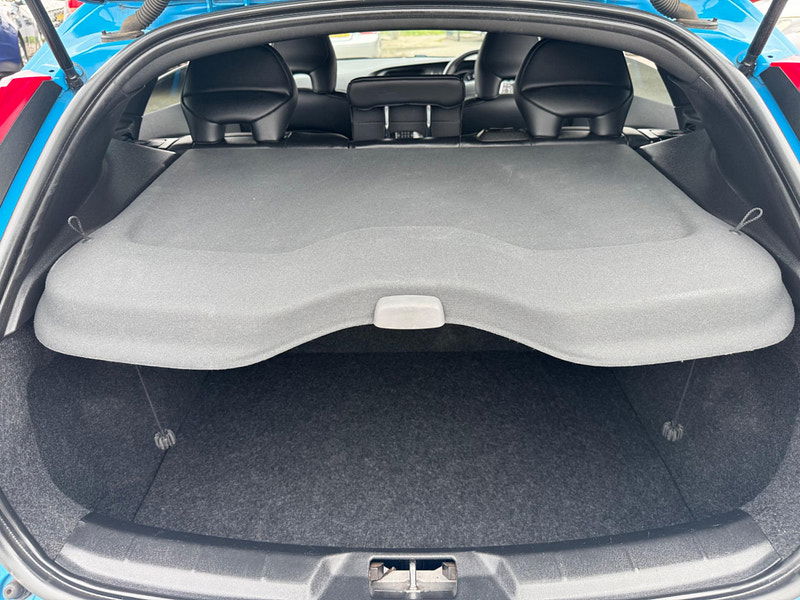 Volvo V40 2.0 T2 R-Design Euro 6 (s/s) 5dr 5dr Manual 2025