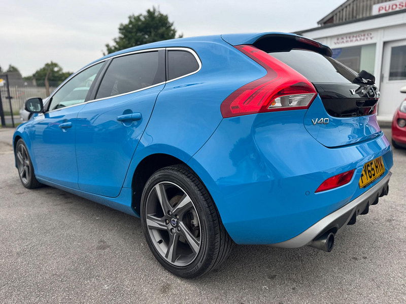 Volvo V40 2.0 T2 R-Design Euro 6 (s/s) 5dr 5dr Manual 2025
