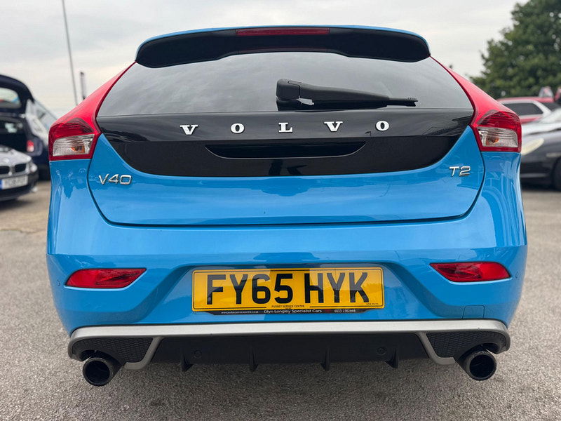 Volvo V40 2.0 T2 R-Design Euro 6 (s/s) 5dr 5dr Manual 2025