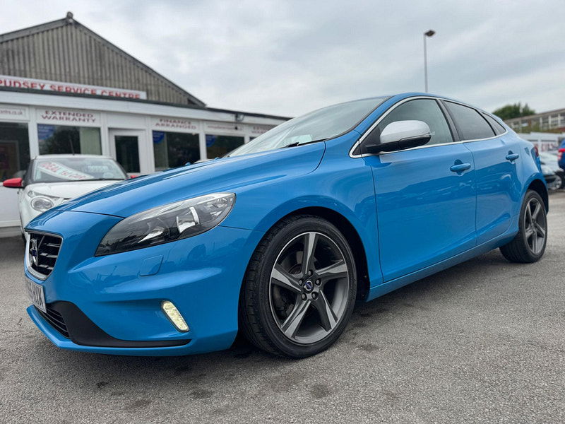 Volvo V40 2.0 T2 R-Design Euro 6 (s/s) 5dr 5dr Manual 2025