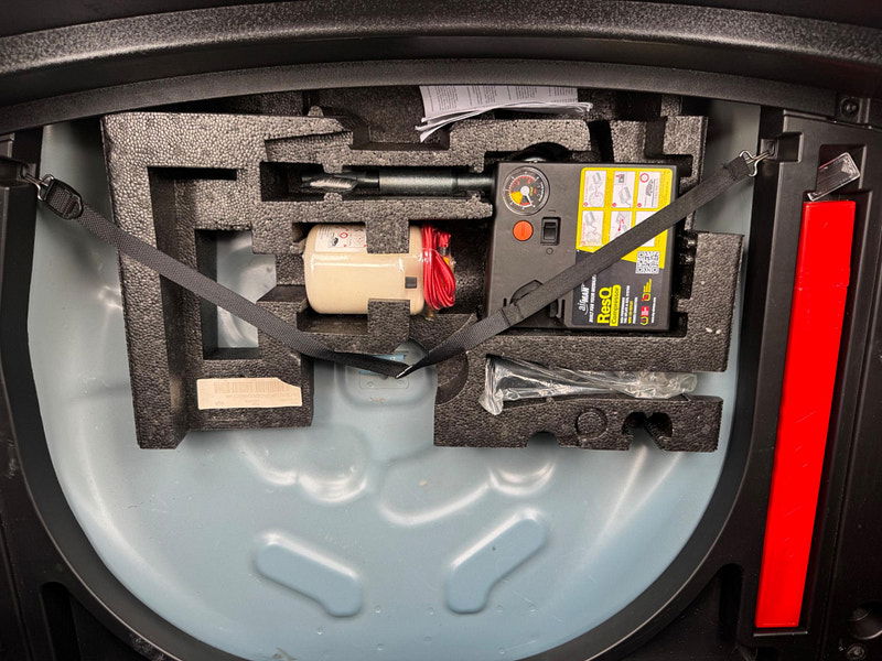 Volvo V40 2.0 T2 R-Design Euro 6 (s/s) 5dr 5dr Manual 2025