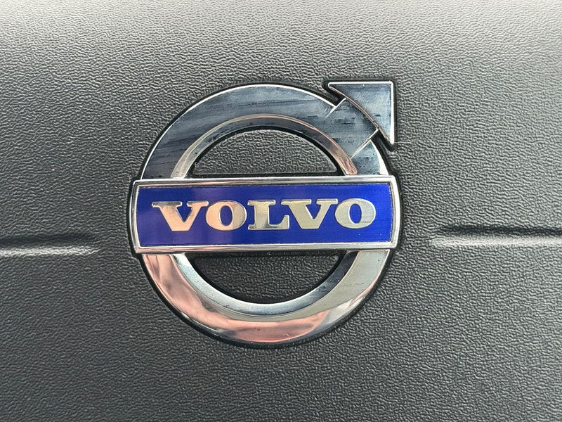 Volvo V40 2.0 T2 R-Design Euro 6 (s/s) 5dr 5dr Manual 2025