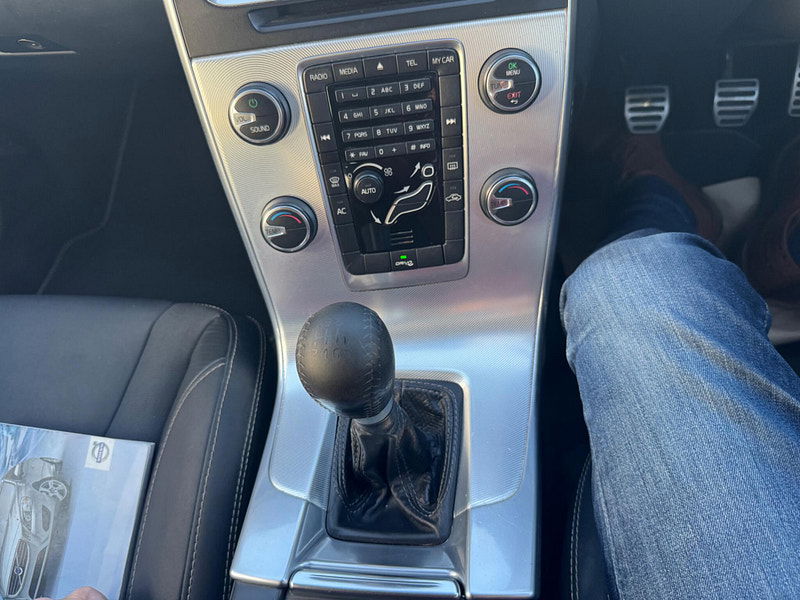 Volvo V60 2.0 D3 R-Design Euro 5 (s/s) 5dr 5dr Manual 2026