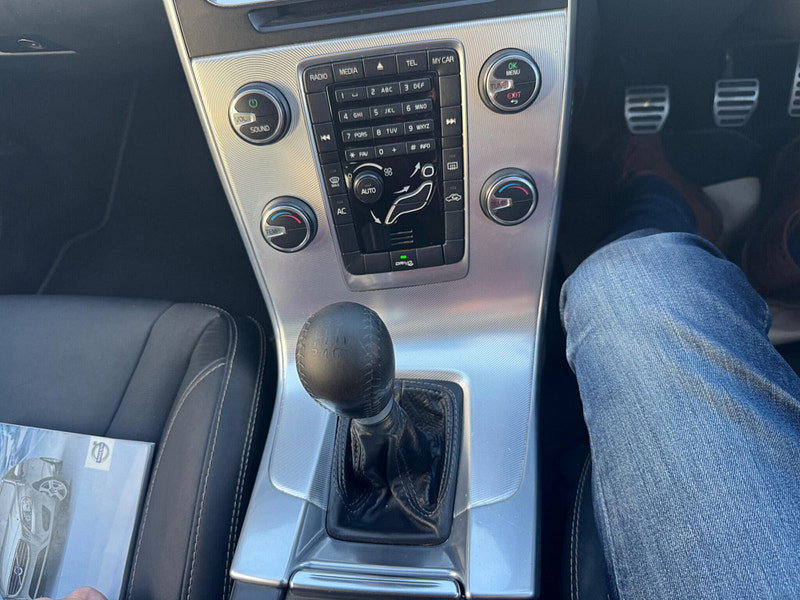 Volvo V60 2.0 D3 R-Design Euro 5 (s/s) 5dr 5dr Manual 2026