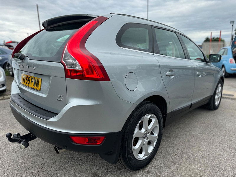 Volvo XC60 2.4 D5 SE Lux Geartronic AWD Euro 4 5dr 5dr Automatic 2024