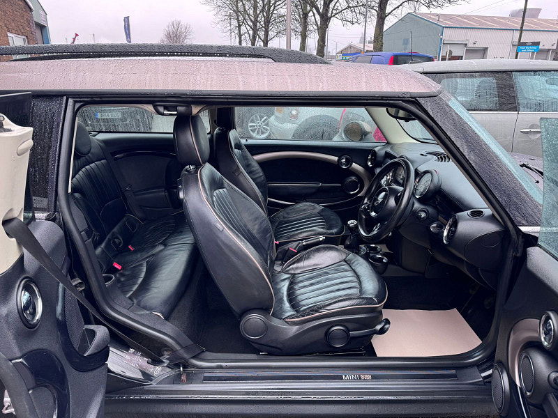 MINI Clubman 1.6 Cooper D Bond Street Estate 5dr Diesel Manual Euro 5 (s/s) (112 ps) 4dr Manual 2026