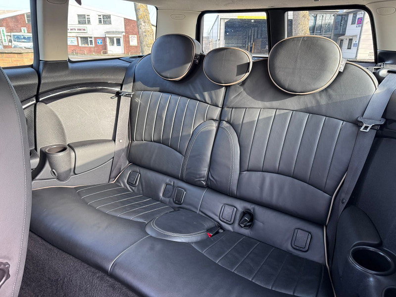 MINI Clubman 1.6 Cooper D Bond Street Estate 5dr Diesel Manual Euro 5 (s/s) (112 ps) 4dr Manual 2026