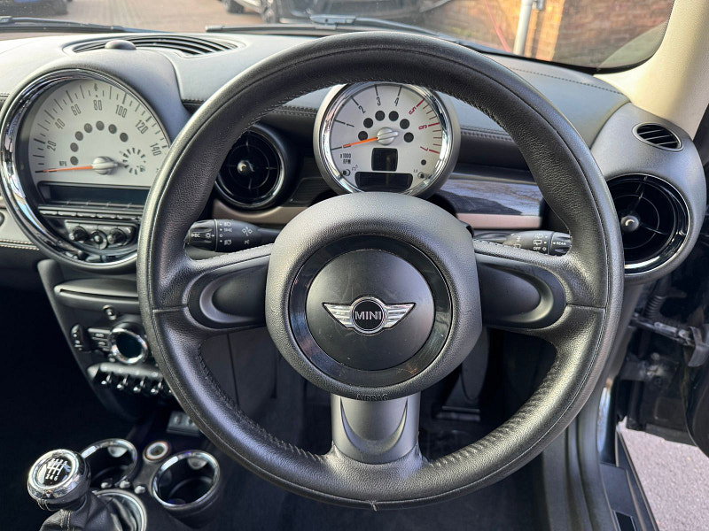 MINI Clubman 1.6 Cooper D Bond Street Estate 5dr Diesel Manual Euro 5 (s/s) (112 ps) 4dr Manual 2026