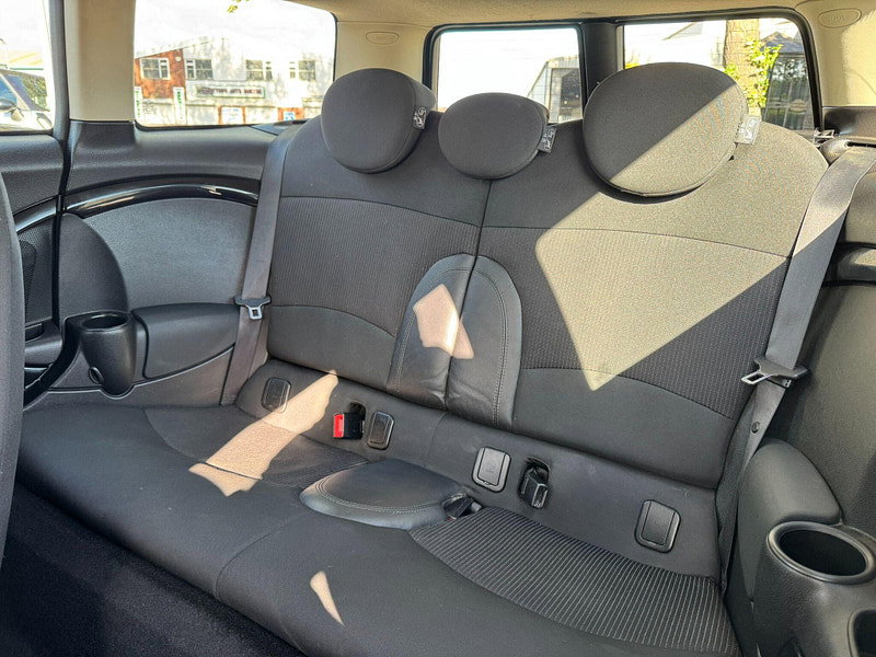 MINI Clubman 1.6 Cooper Euro 5 (s/s) 5dr 5dr Manual 2026
