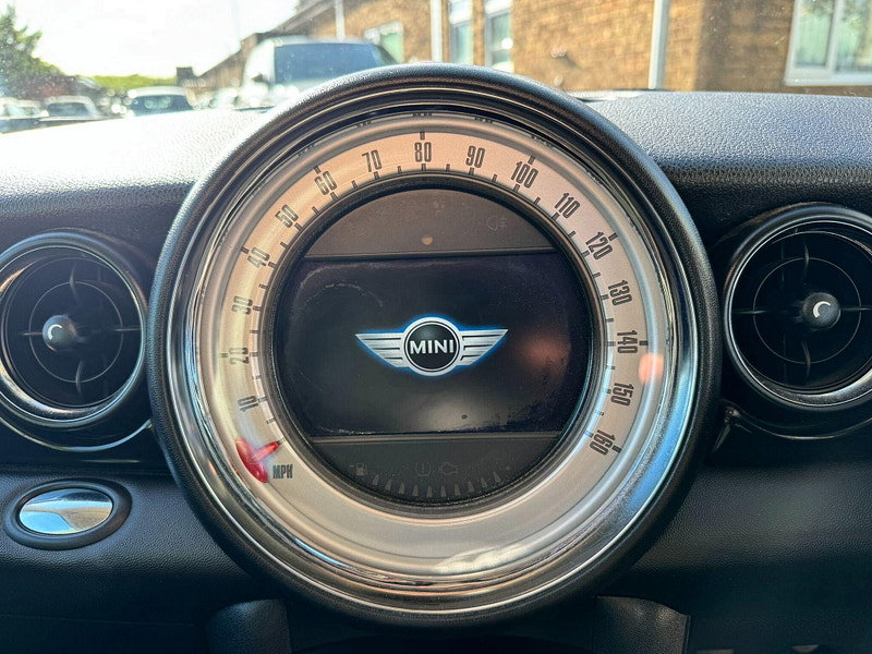 MINI Clubman 1.6 Cooper Euro 5 (s/s) 5dr 5dr Manual 2026